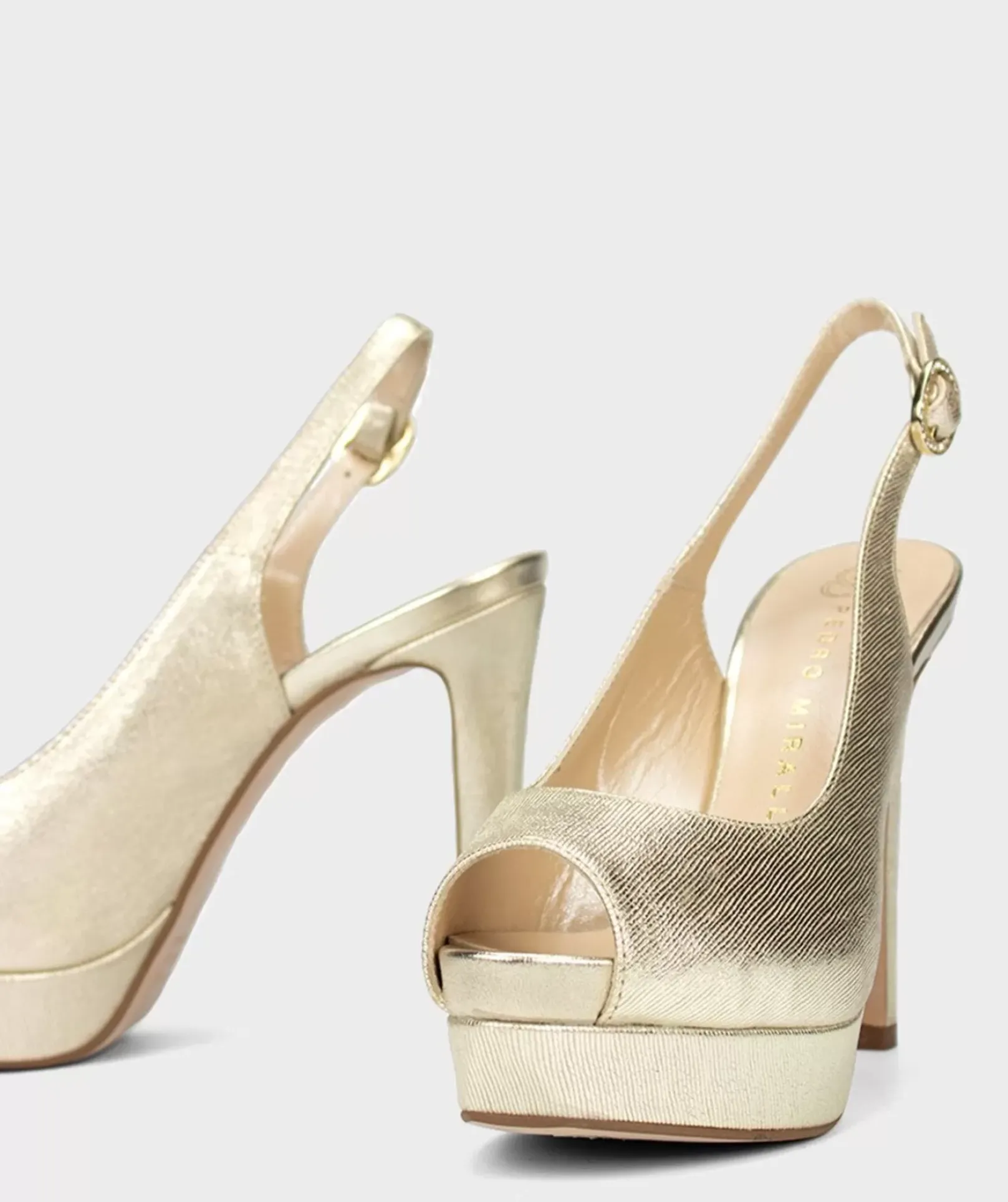 Chaussure Pedro Miralles Escarpins En Cuir Escama Blanco